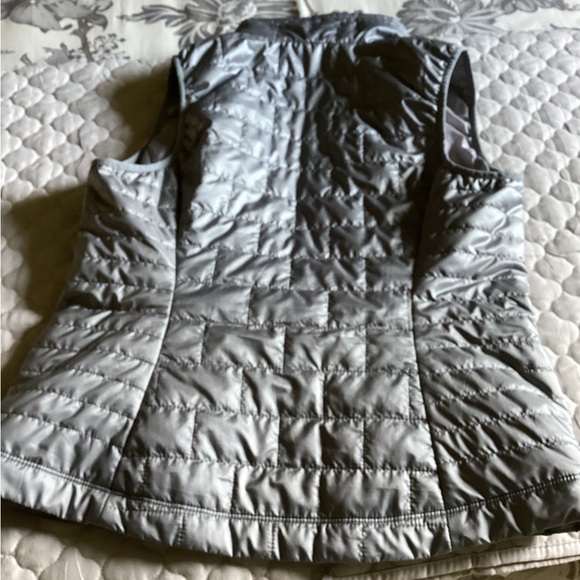 Patagonia Nano puffer vest/sweater Silver Grey size S - Picture 2 of 8